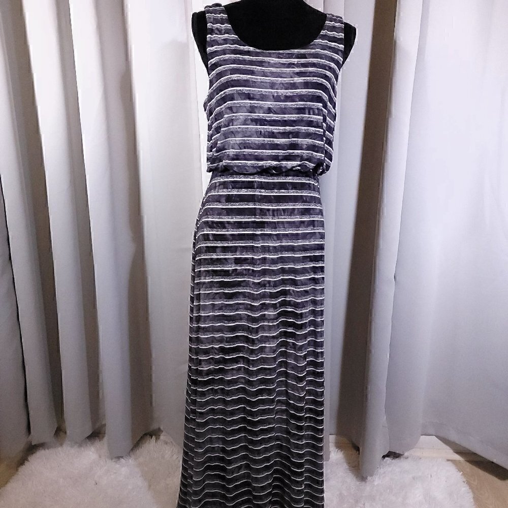 One World Live And Let Live Purple/Gray Dress.  Size L